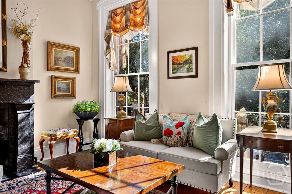 Image 4 of property listing at 208 E Liberty Street, Savannah, GA 31401