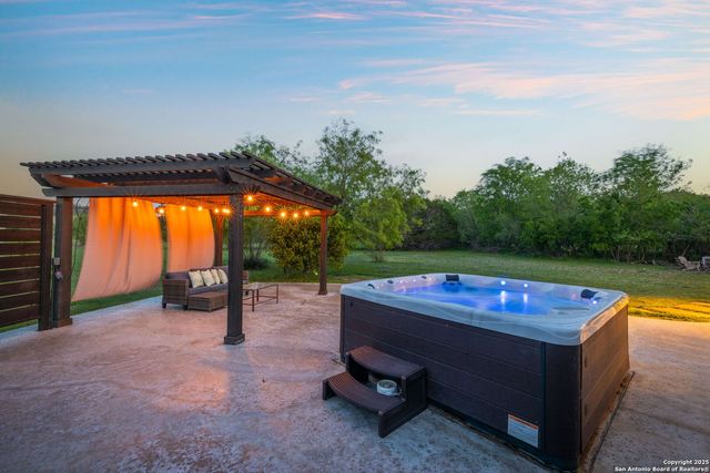 851 River Cliff, Canyon Lake, TX 78133