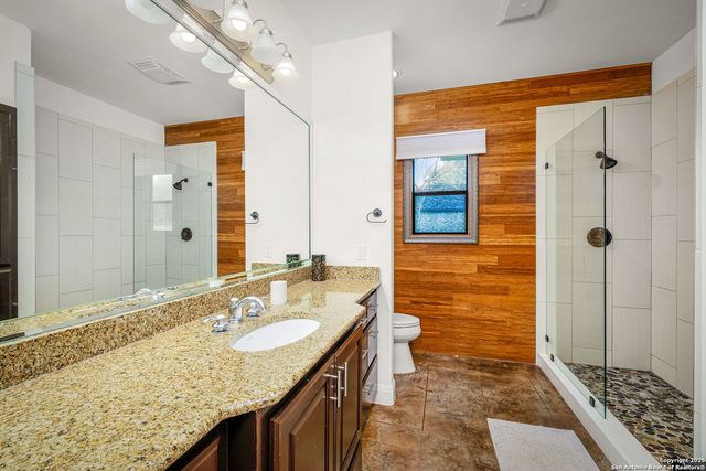 851 River Cliff, Canyon Lake, TX 78133