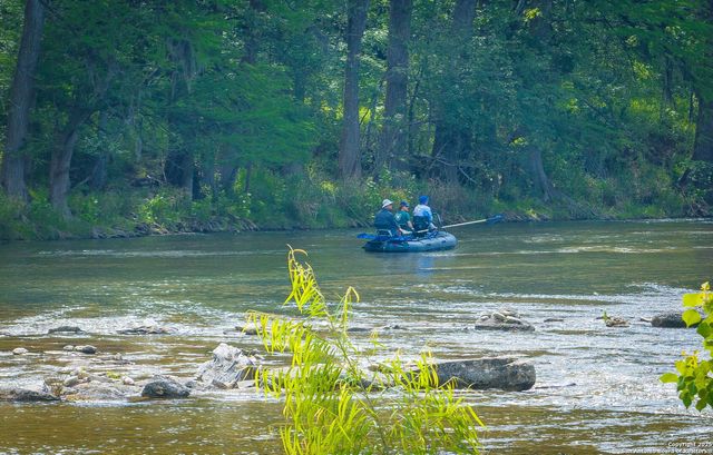 851 River Cliff, Canyon Lake, TX 78133