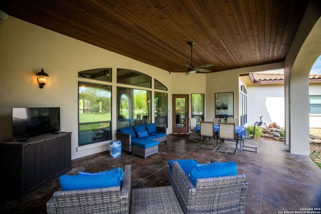 851 River Cliff, Canyon Lake, TX 78133