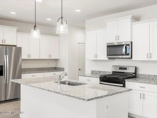 13221 E Paul Marsh Drive, Tucson, AZ 85747