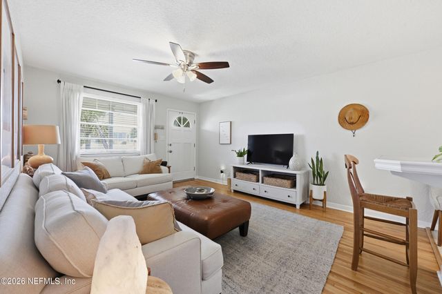 218 19TH Avenue N 1-4, Jacksonville Beach, FL 32250