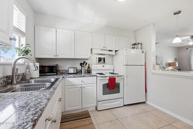 218 19TH Avenue N 1-4, Jacksonville Beach, FL 32250