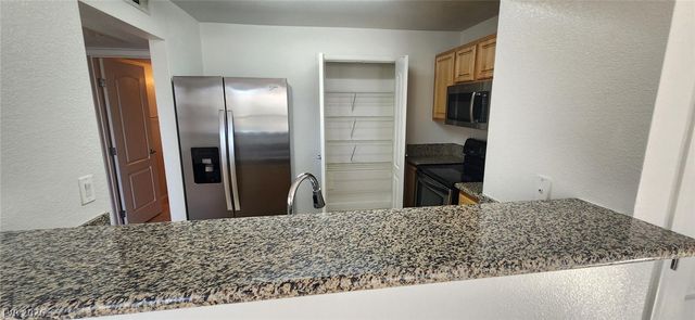 5055 Hacienda Avenue 2157, Las Vegas, NV 89118