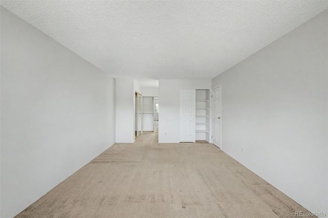 2868 S Heather Gardens Way 210, Aurora, CO 80014