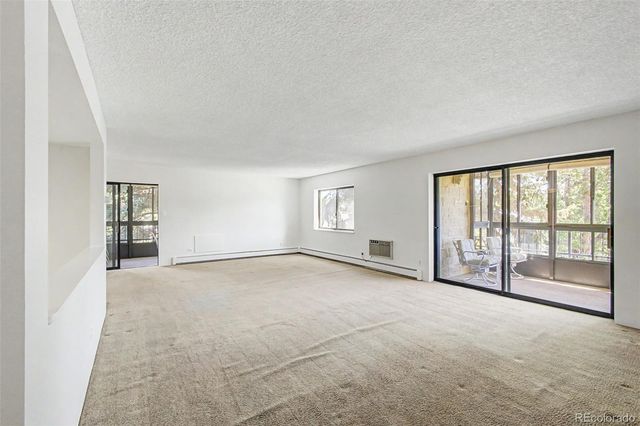 2868 S Heather Gardens Way 210, Aurora, CO 80014