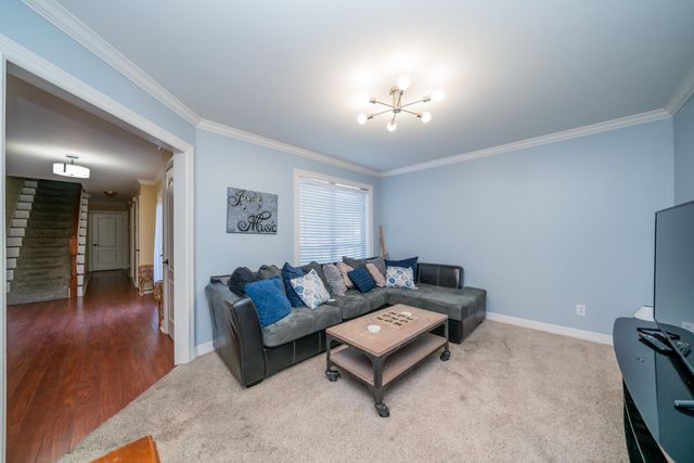 61 S Pebble Creek Drive, Longview, TX 75605