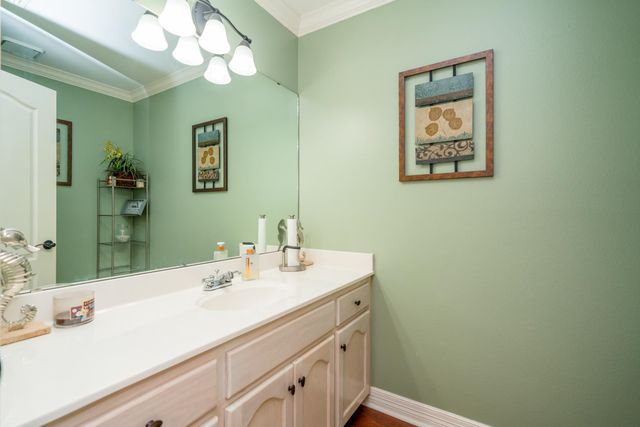 61 S Pebble Creek Drive, Longview, TX 75605