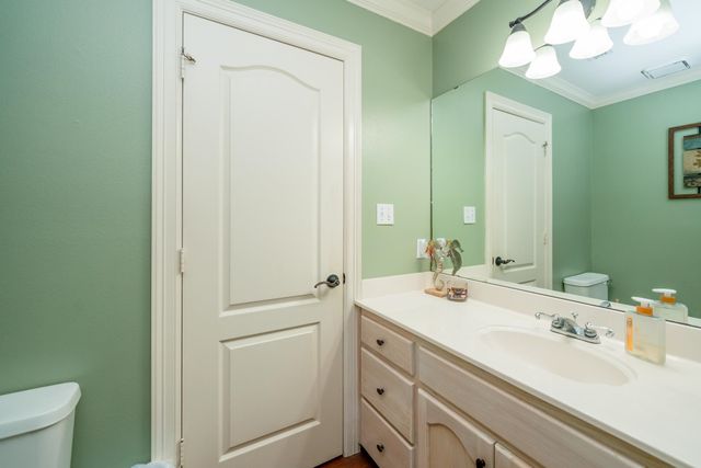 61 S Pebble Creek Drive, Longview, TX 75605