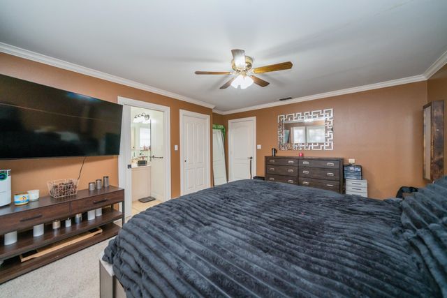 61 S Pebble Creek Drive, Longview, TX 75605