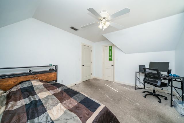 61 S Pebble Creek Drive, Longview, TX 75605