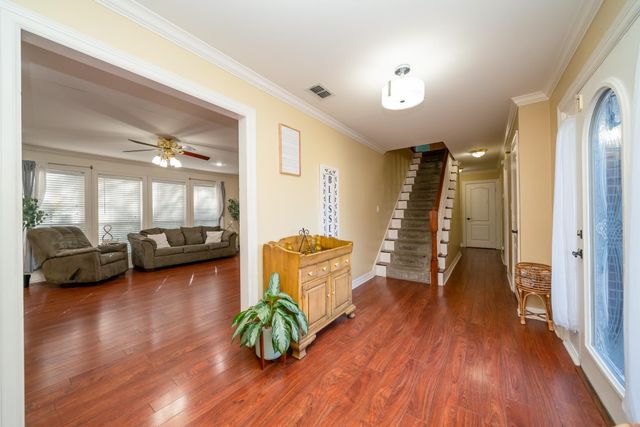 61 S Pebble Creek Drive, Longview, TX 75605