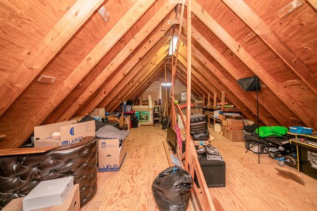 61 S Pebble Creek Drive, Longview, TX 75605