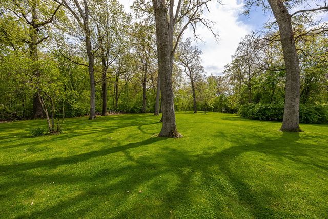 7S460 Donwood Drive, Naperville, IL 60540
