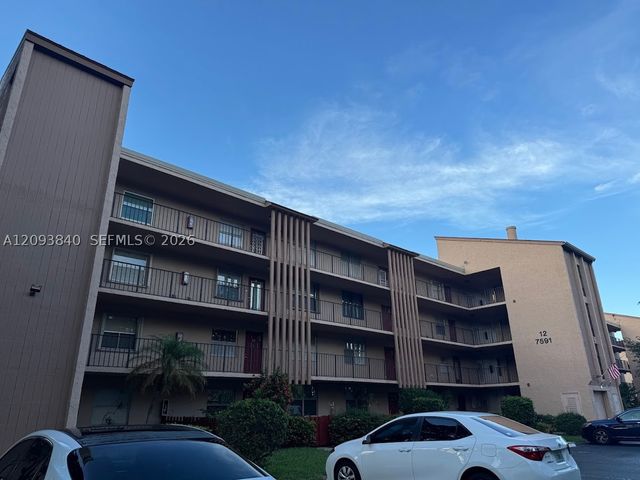 7591 NW 1st St 403, Margate, FL 33063