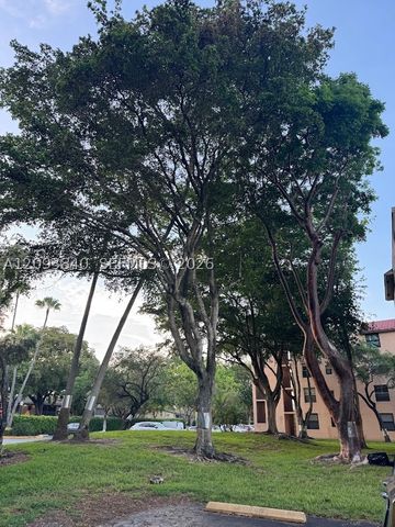 7591 NW 1st St 403, Margate, FL 33063