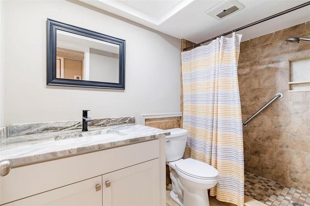 1221 DREW STREET B9, Clearwater, FL 33755