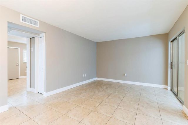 1221 DREW STREET B9, Clearwater, FL 33755