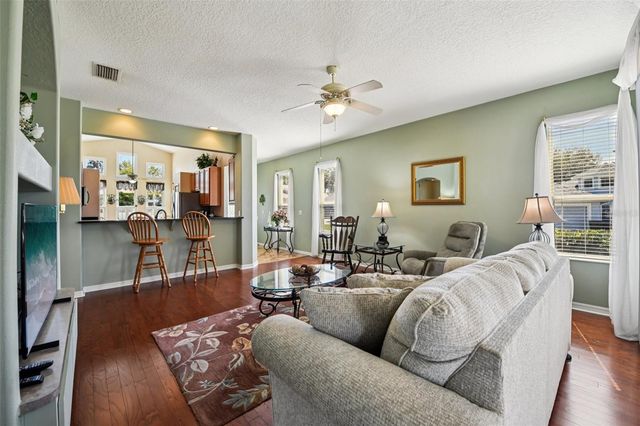 6105 DORY WAY, Tavares, FL 32778