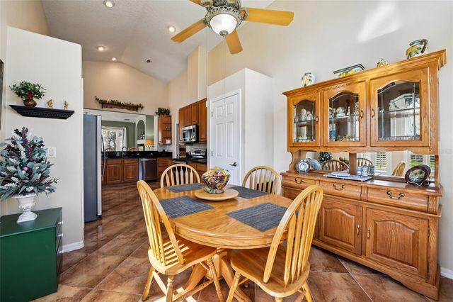 6105 DORY WAY, Tavares, FL 32778