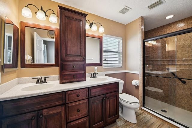 6105 DORY WAY, Tavares, FL 32778