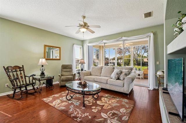 6105 DORY WAY, Tavares, FL 32778