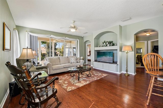 6105 DORY WAY, Tavares, FL 32778