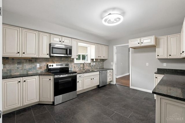 237 Linda Court, Trenton, OH 45067