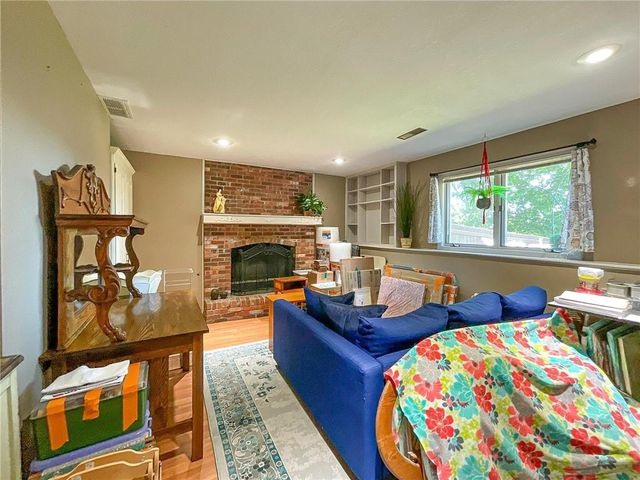 1645 E Timber Ridge Drive, Sedalia, MO 65301