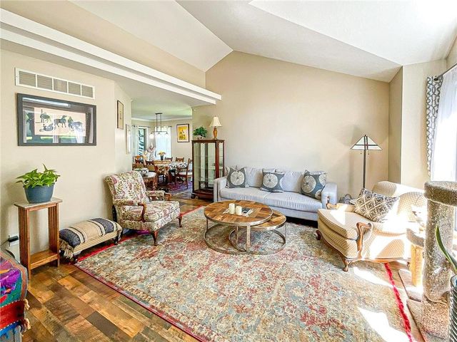 1645 E Timber Ridge Drive, Sedalia, MO 65301