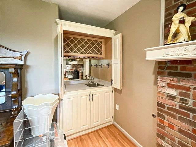 1645 E Timber Ridge Drive, Sedalia, MO 65301