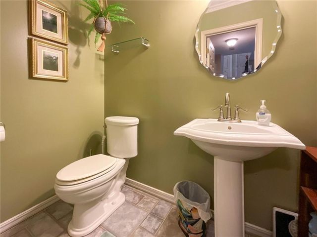 1645 E Timber Ridge Drive, Sedalia, MO 65301