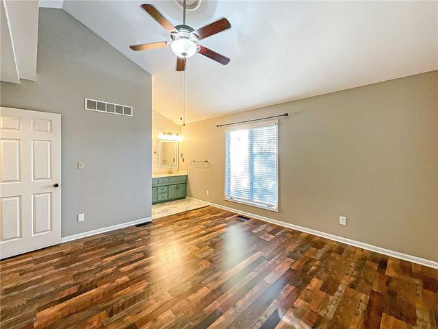 1645 E Timber Ridge Drive, Sedalia, MO 65301