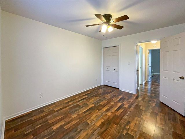 1645 E Timber Ridge Drive, Sedalia, MO 65301