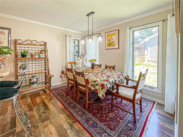 1645 E Timber Ridge Drive, Sedalia, MO 65301