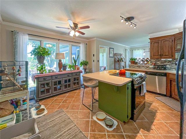 1645 E Timber Ridge Drive, Sedalia, MO 65301