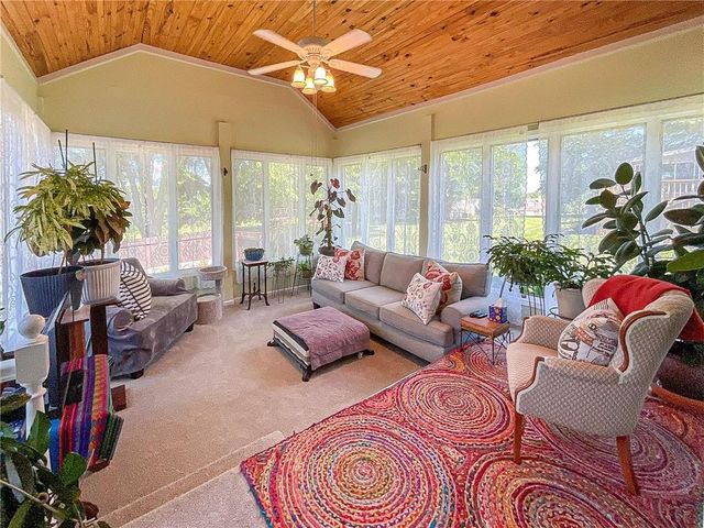 1645 E Timber Ridge Drive, Sedalia, MO 65301