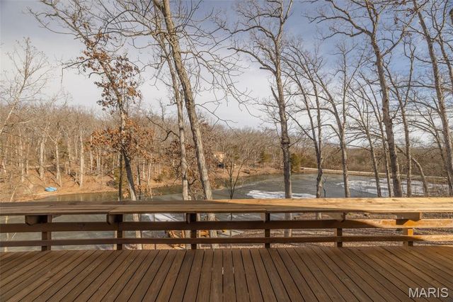 402 Cervina Woods Drive, Innsbrook, MO 63390