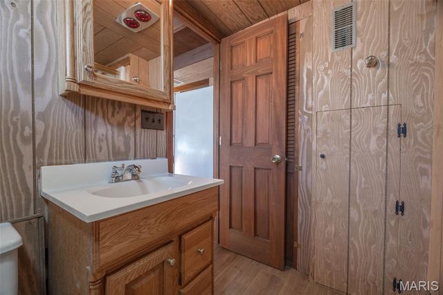 402 Cervina Woods Drive, Innsbrook, MO 63390