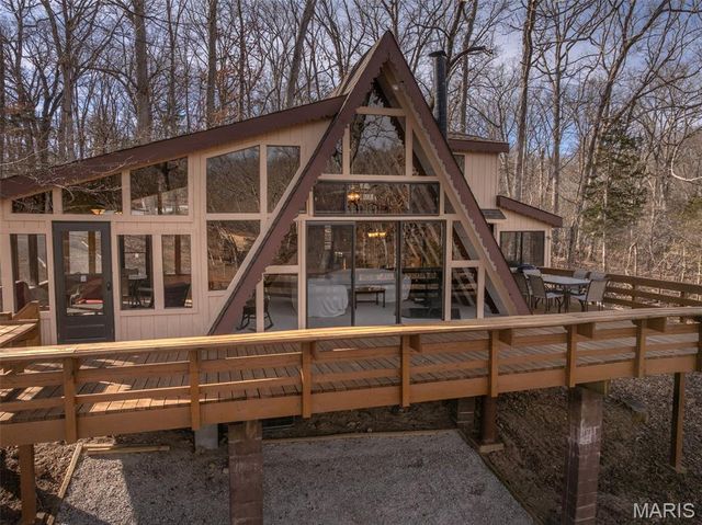 402 Cervina Woods Drive, Innsbrook, MO 63390