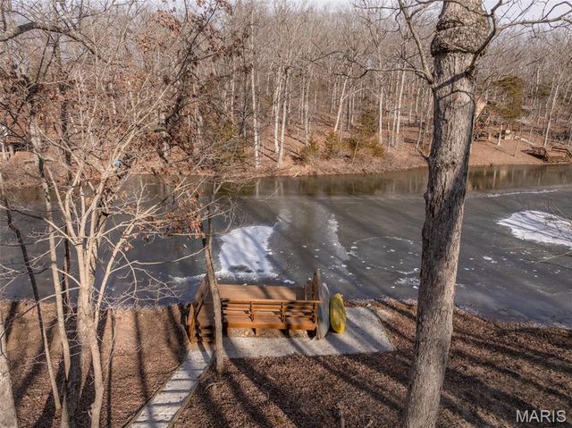 402 Cervina Woods Drive, Innsbrook, MO 63390