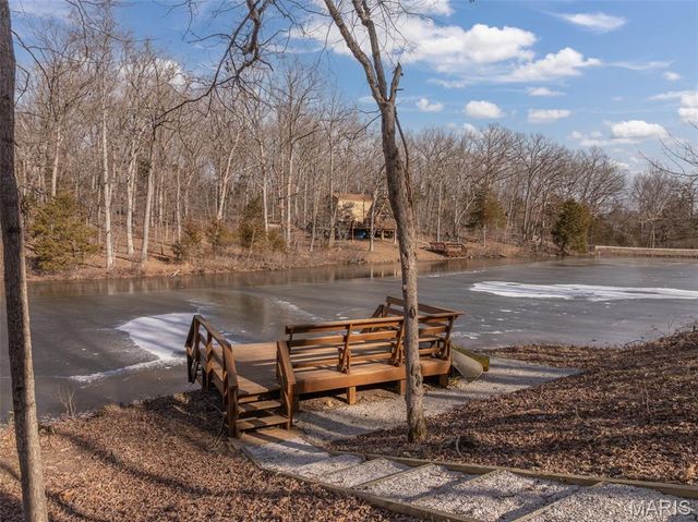 402 Cervina Woods Drive, Innsbrook, MO 63390