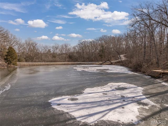 402 Cervina Woods Drive, Innsbrook, MO 63390