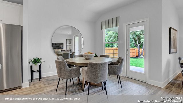 727 PRINCE ALBERT, Seguin, TX 78155