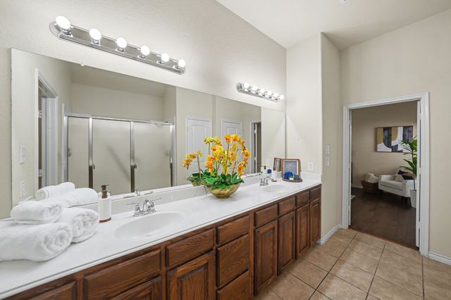 5812 Silver Buckle Drive, Mckinney, TX 75070