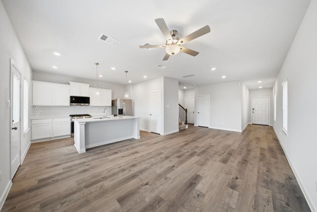 3325 Young Clover Way, Houston, TX 77047