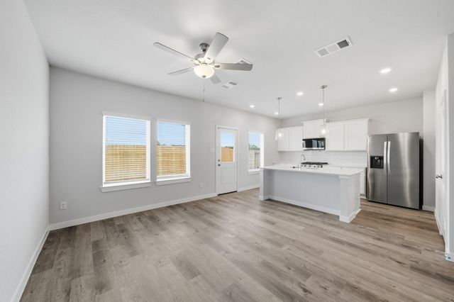 3325 Young Clover Way, Houston, TX 77047