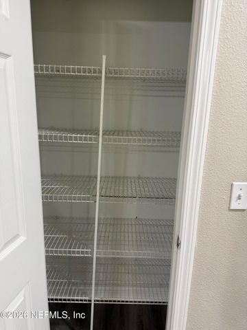 5260 COLLINS Road 106, Jacksonville, FL 32244