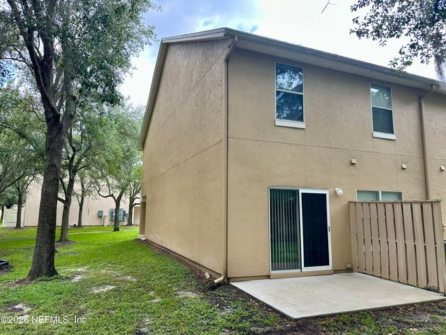 5260 COLLINS Road 106, Jacksonville, FL 32244